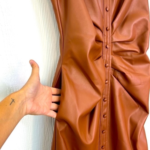 Guess - Pleather Brown Midi Button Down Strap Pocket Dress Size 4 - Picture 8 of 13